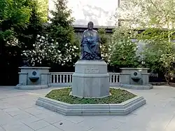 Monument to the memory of Nizami Ganjavi, together with Eldar Zeynalov. (1991, Moscow)