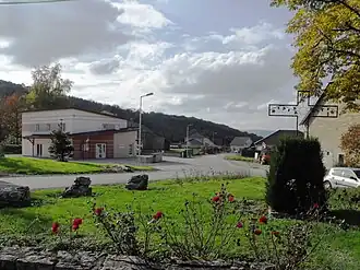 The town hall and cross in Vennans