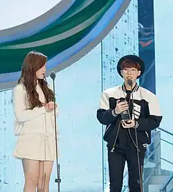 AKMU, Best Folk Award & Top 10 Artists