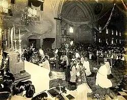 A Traditional Latin Mass officiated in 1939