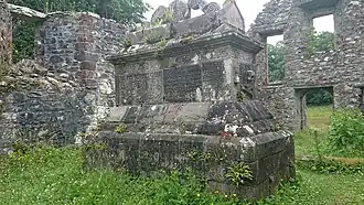 A sarcophagus memorial
