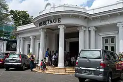 Image 66Bandung with its boutiques, distribution stores and factory outlets is well known by locals and foreign visitors as shopping heaven in Indonesia (from Tourism in Indonesia)