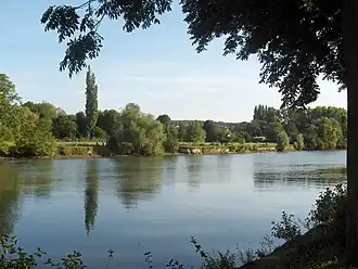 The River Oise near Mériel