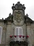 Balcony and coat of arms