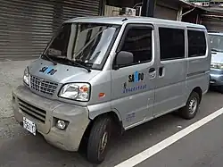 CMC Veryca van pre-facelift front view