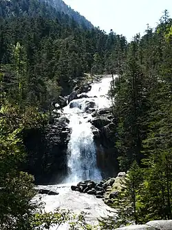 The Pont d'Espagne waterfall
