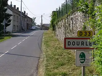 The road into Dourlers