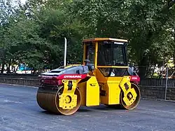 Vibrating Dynapac CC232