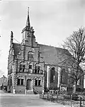 Former church of Graft behind the town hall (built in 1649) before it was deconstructed in 1951