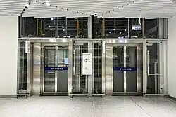 Entrance elevators