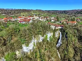 The village and the Vau waterfall