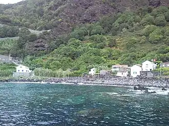 A coastal perspective of the Fajã das Almas in the parish of Manadas