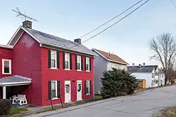 Federal St between Green and Apple