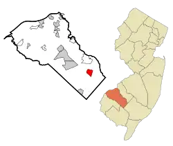 Map of Victory Lakes highlighted within Gloucester County. Right: Location of Gloucester County in New Jersey.