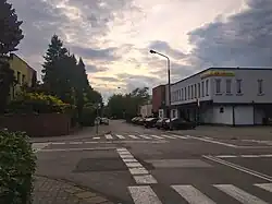 The corner of Podkowińska and Spychowska Street in Groty, in 2020.