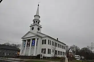 Photo of First Congregational Church building in Guilford Connecticut