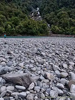 Pebbles tend to be larger upstream...