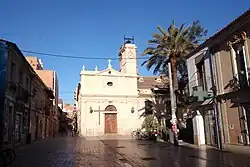 Plaça de Benimaclet with Església de la Mare de Déu de l'Assumpció