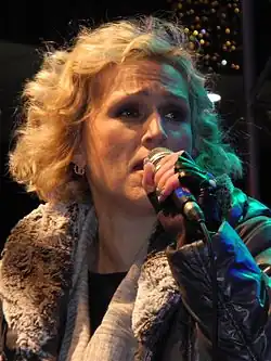 Vanna (2019–2020, 2023)