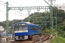 Between Yokosuka-chūō Station and Kenritsudaigaku Station