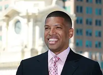 Kevin Johnson (2011), former mayor of Sacramento and basketball player
