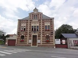 The town hall of Lesdins