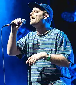 Mac DeMarco performing in 2017