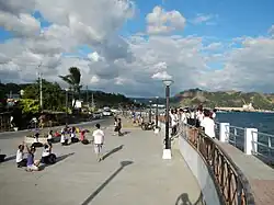 Bay Walk, People's Park