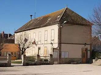The town hall in Michery