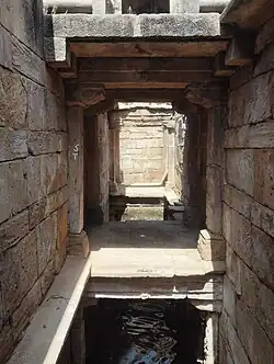 Square pavilions supported by unornamented pilasters