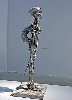 Moroa II (1966), metal structure, textile, lacquer, h. 176 cm