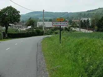 The road into Nabringhen