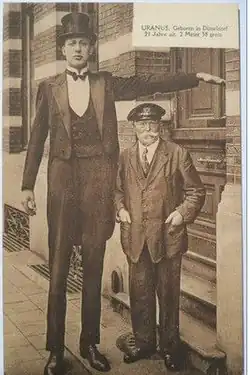 Nacken 21 years old Paris