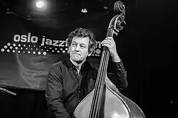 Olaf Kamfjord performing in 2020