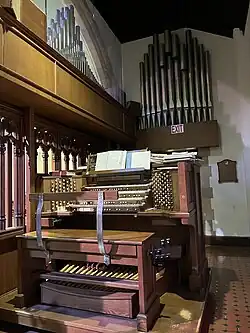 Pipe organ