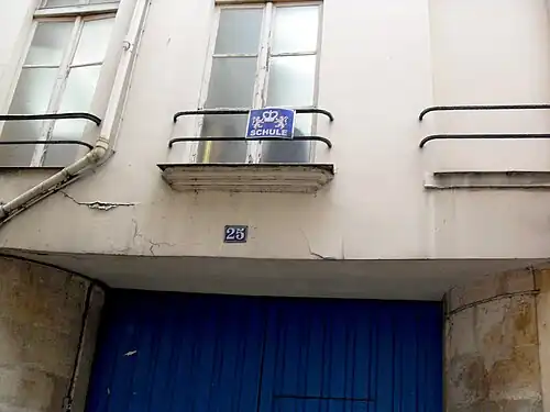 The synagogue at no. 25