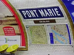 Platform signage at Pont Marie
