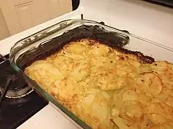Scalloped potatoes (potatoes gratiné)