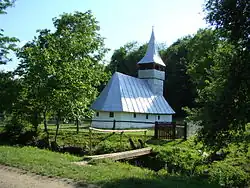 Wooden church in Bărăștii Iliei