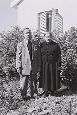 Rivka Guber and her husband Mordechai, 1959