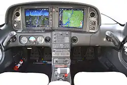 Cirrus SR22 panel showing both side yokes