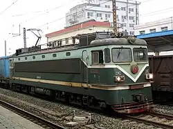 韶山1－245 at Qinhuangdao Railway Station