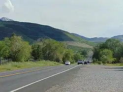 Looking south along South State Street (SR-198) in northern Spring Lake, May 2016