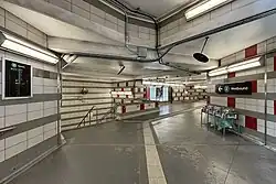 Walmer Road concourse