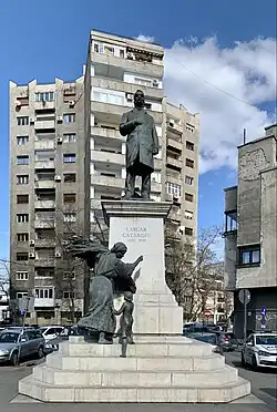 Statue of Lascăr Catargiu on the boulevard