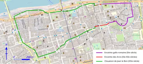 Outline of a medieval town wall on a modern town plan