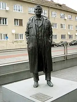 Anton Malatinsky In bronze.