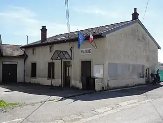 The town hall in Vaxainville