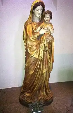 Statue of the Virgin Mary with the infant Jesus in the church of the abbey.