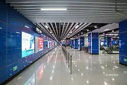 Line 21 Lower Concourse (prior to renovation)